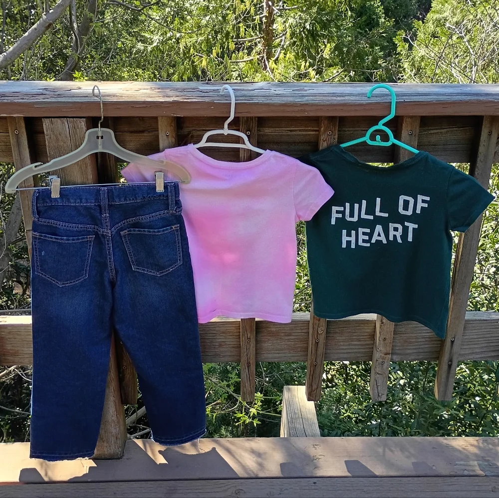 Old Navy Jeans and tees sz 8